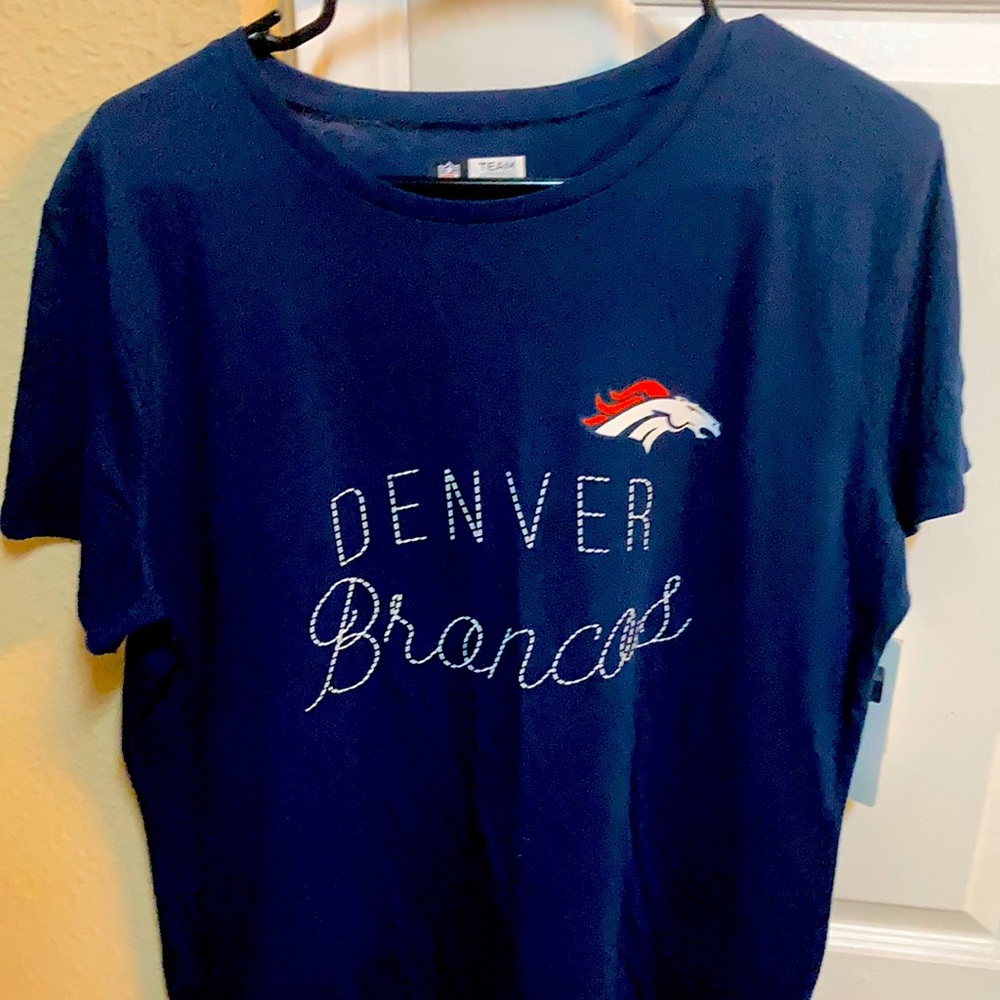 DENVER BRONCOS WOMEN’s Size L